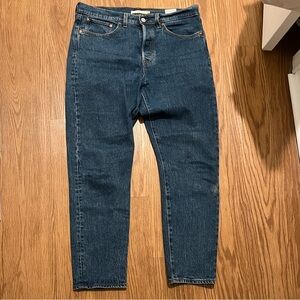 Levi’s wedgie fit jeans